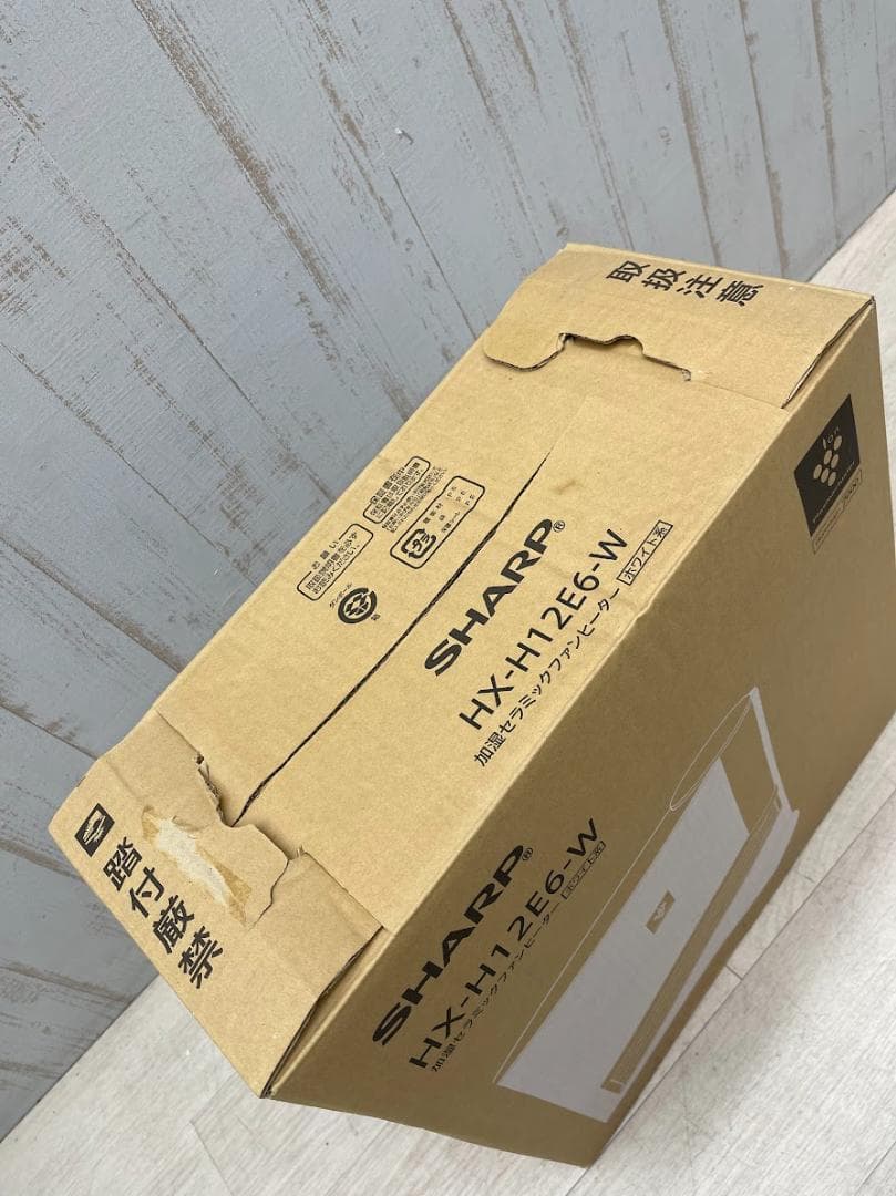 新品 シャープ 加湿セラミックファンヒーター HX-H12E6-W ホワイト