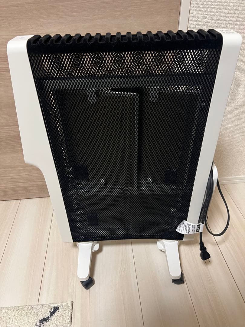 siroca 遠赤軽量ヒーター SN-M451・2024年製