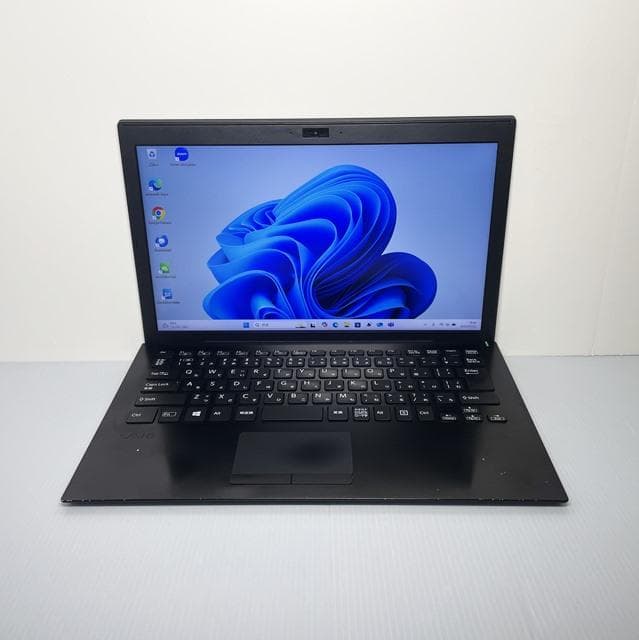 Win11の薄型軽量で持運び最適なスタイリッシュノートパソコンVAIOPROPG