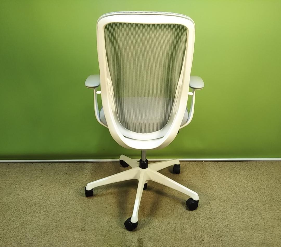 bn　オカムラ　シルフィーチェア　前傾機能　ハイバック　メッシュタイプ　中古