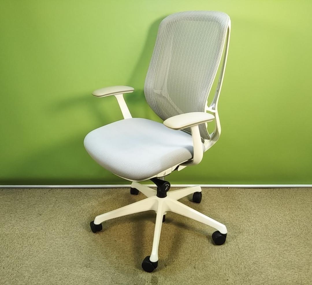 bn　オカムラ　シルフィーチェア　前傾機能　ハイバック　メッシュタイプ　中古