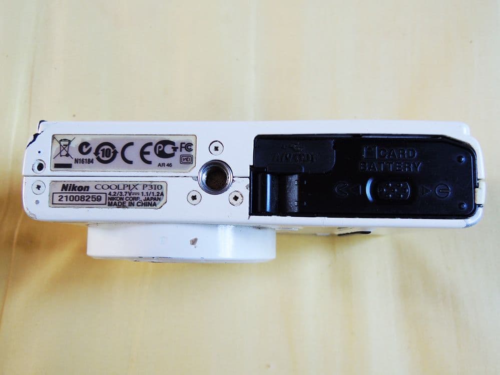 ジャンク Nikon COOLPIX P310 ホワイト