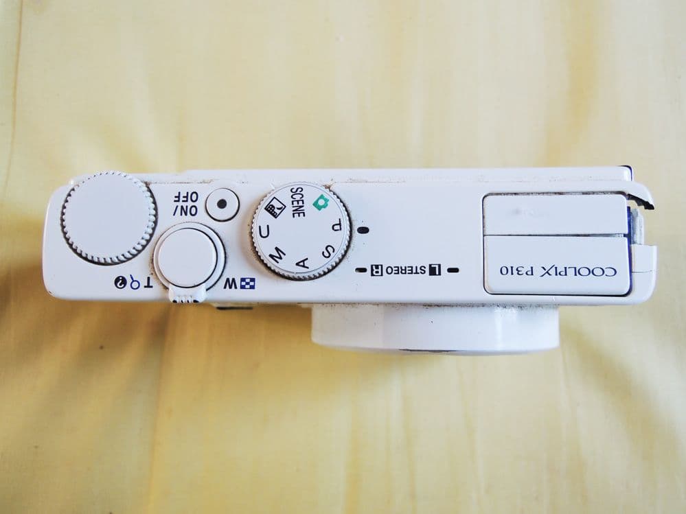 ジャンク Nikon COOLPIX P310 ホワイト