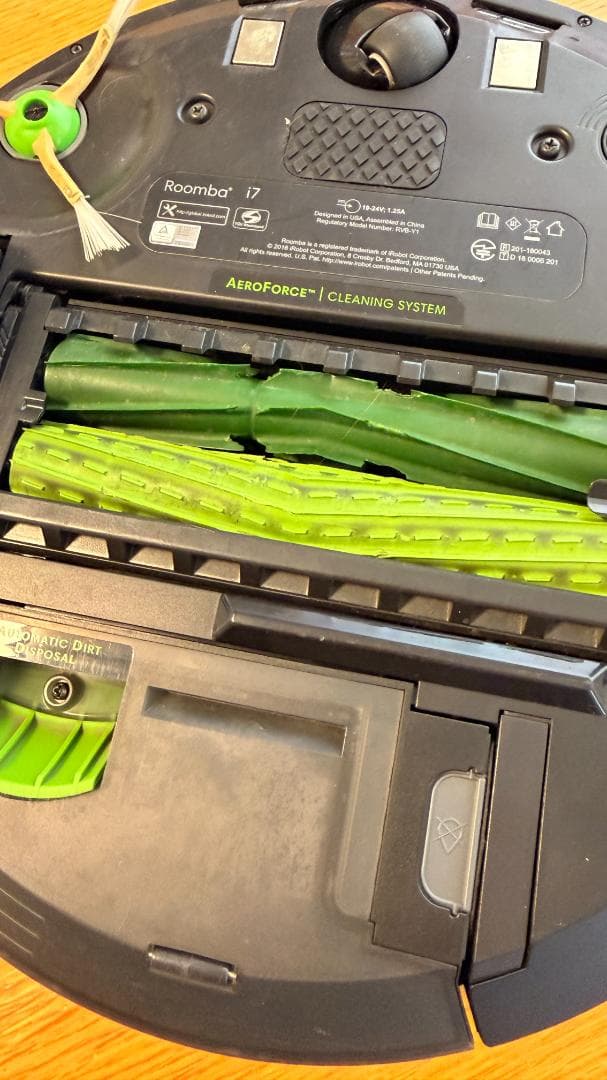 iRobot ルンバ Roomba i7 本体＋自動ゴミ収集機