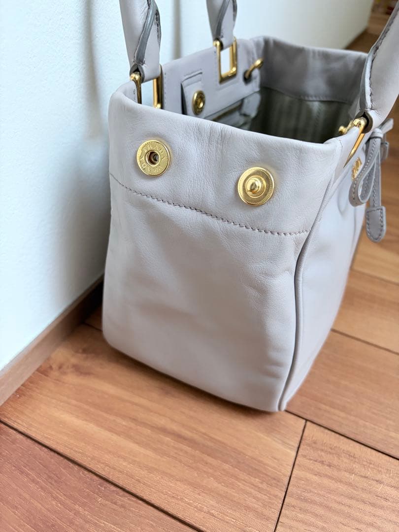 PRADA ハンドバッグ ショルダーストラップ付き