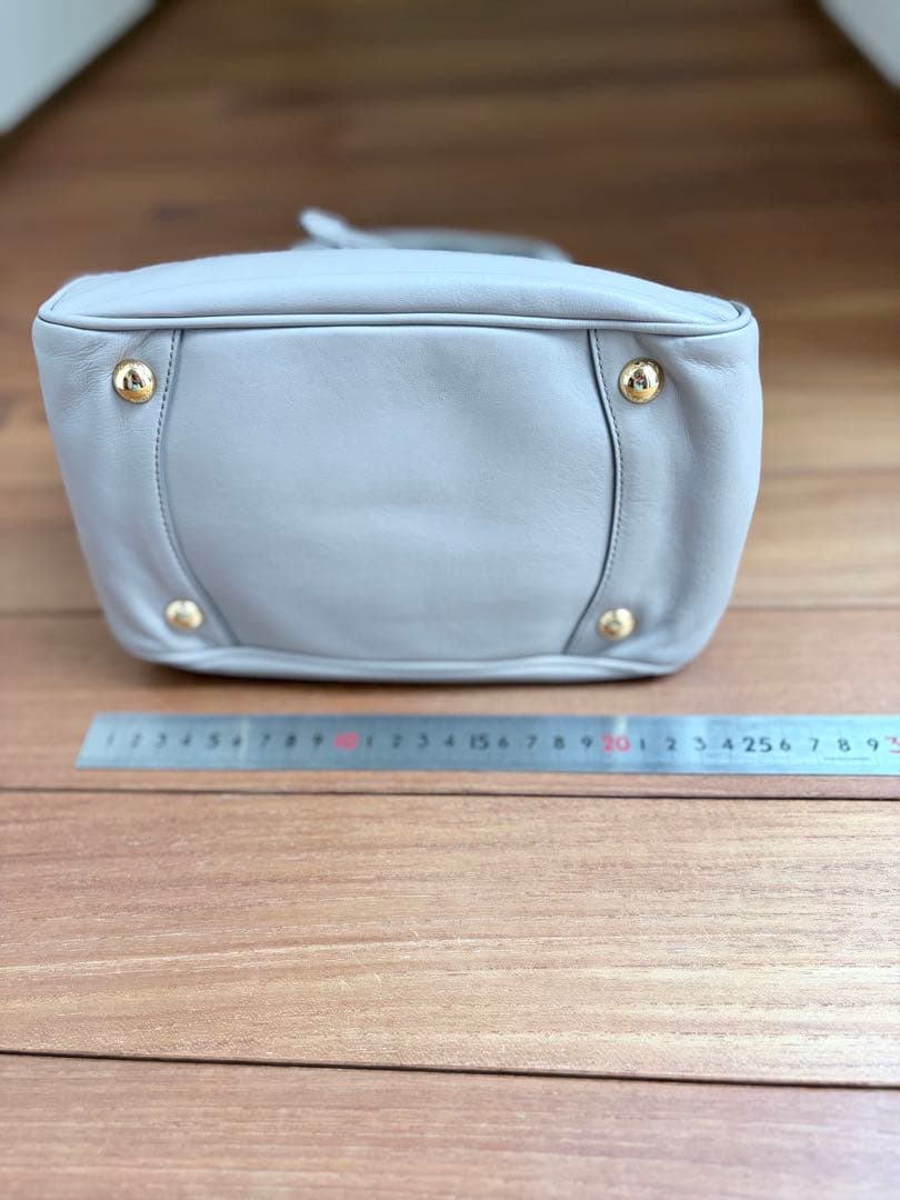 PRADA ハンドバッグ ショルダーストラップ付き