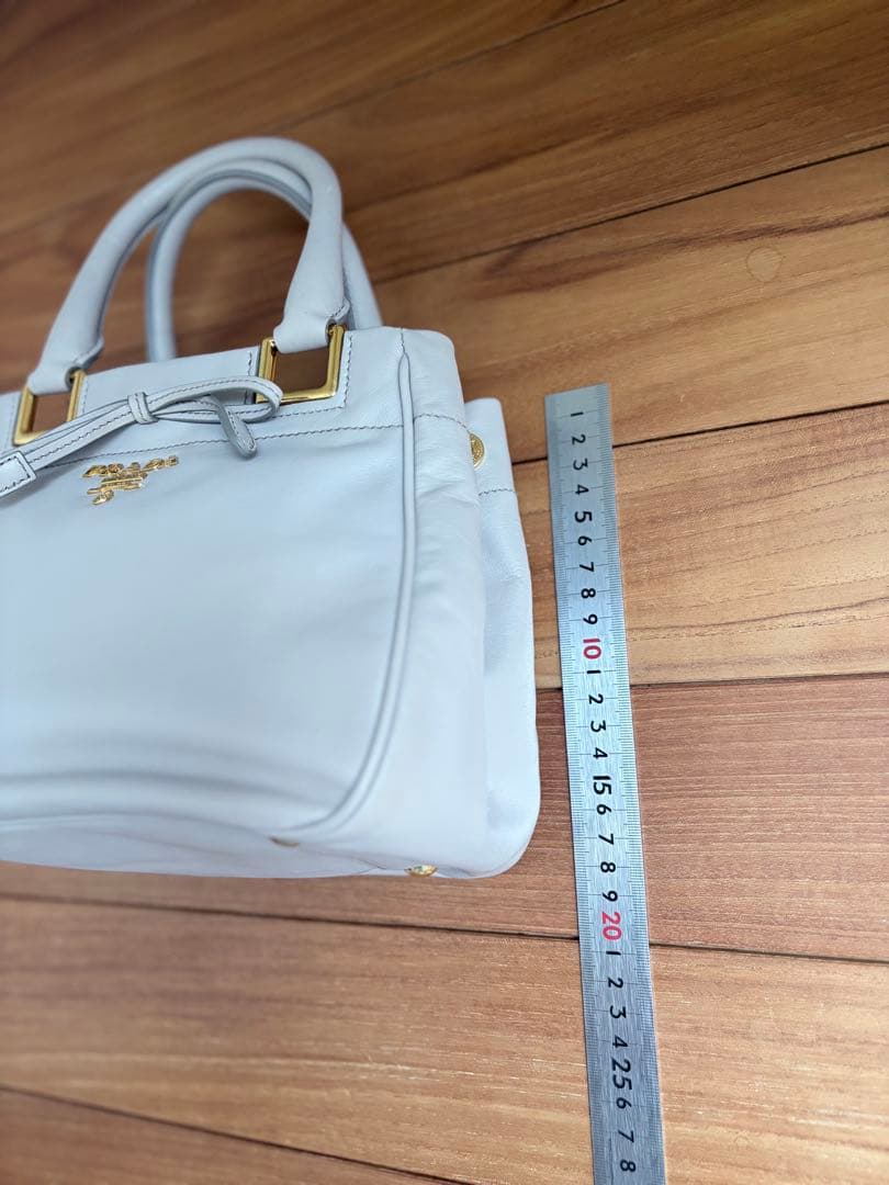 PRADA ハンドバッグ ショルダーストラップ付き