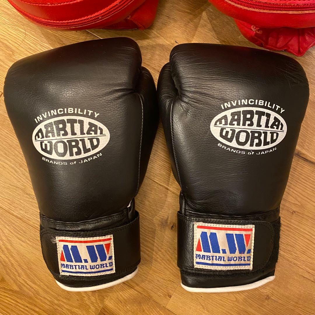 MARTIAL WORLD マーシャルワールド　パンチングミット　グローブセット