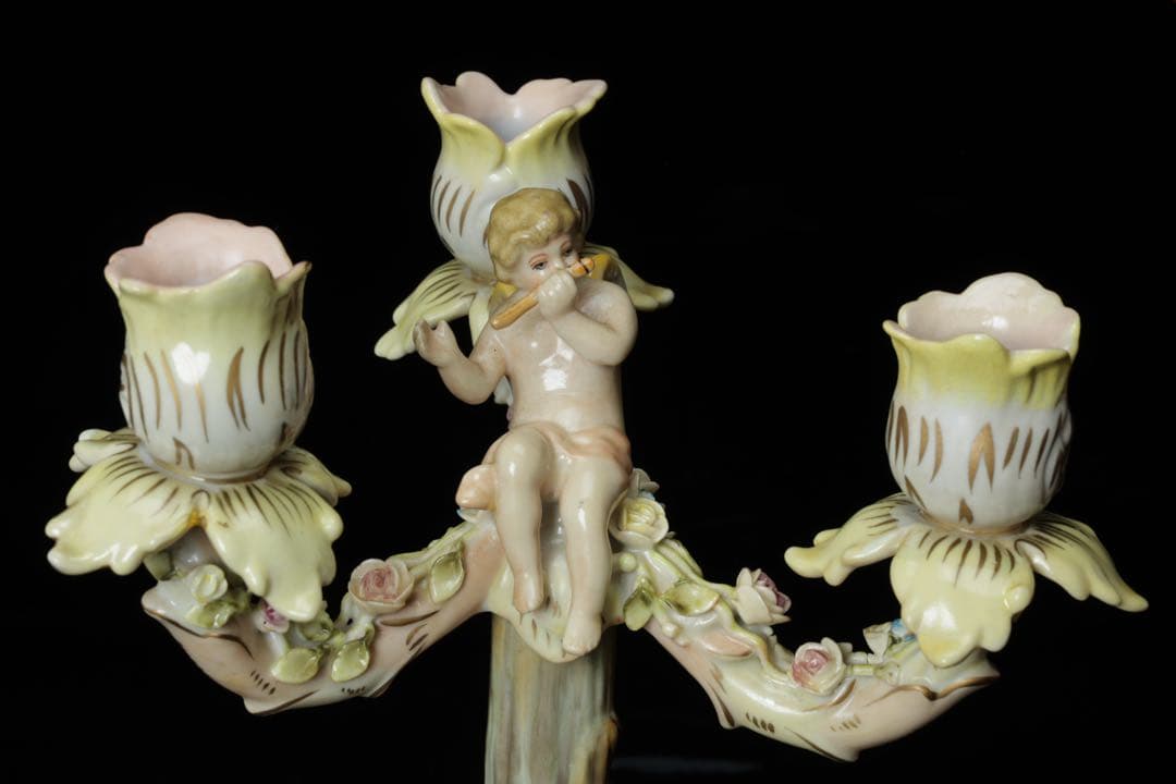 空*色様 マイセン 燭台 天使 薔薇 色絵 キャンドルスタンド 細密造 アンティ