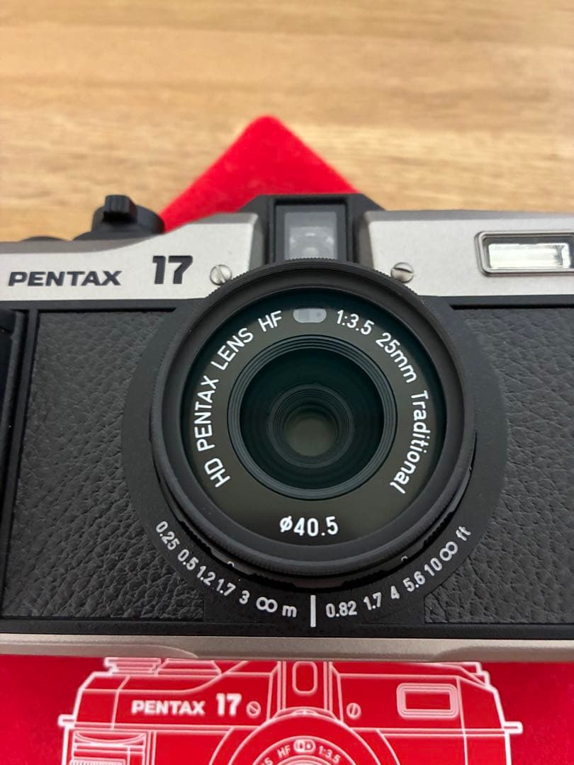 pentax17 レンズカバー装着済み　付属品多数
