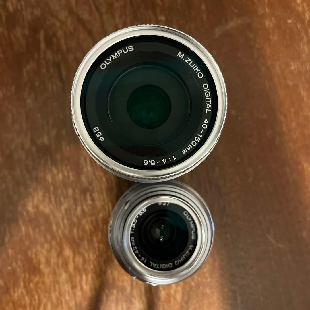 OLYMPUS M.ZUIKOレンズ2本40-150mmと14-42mm