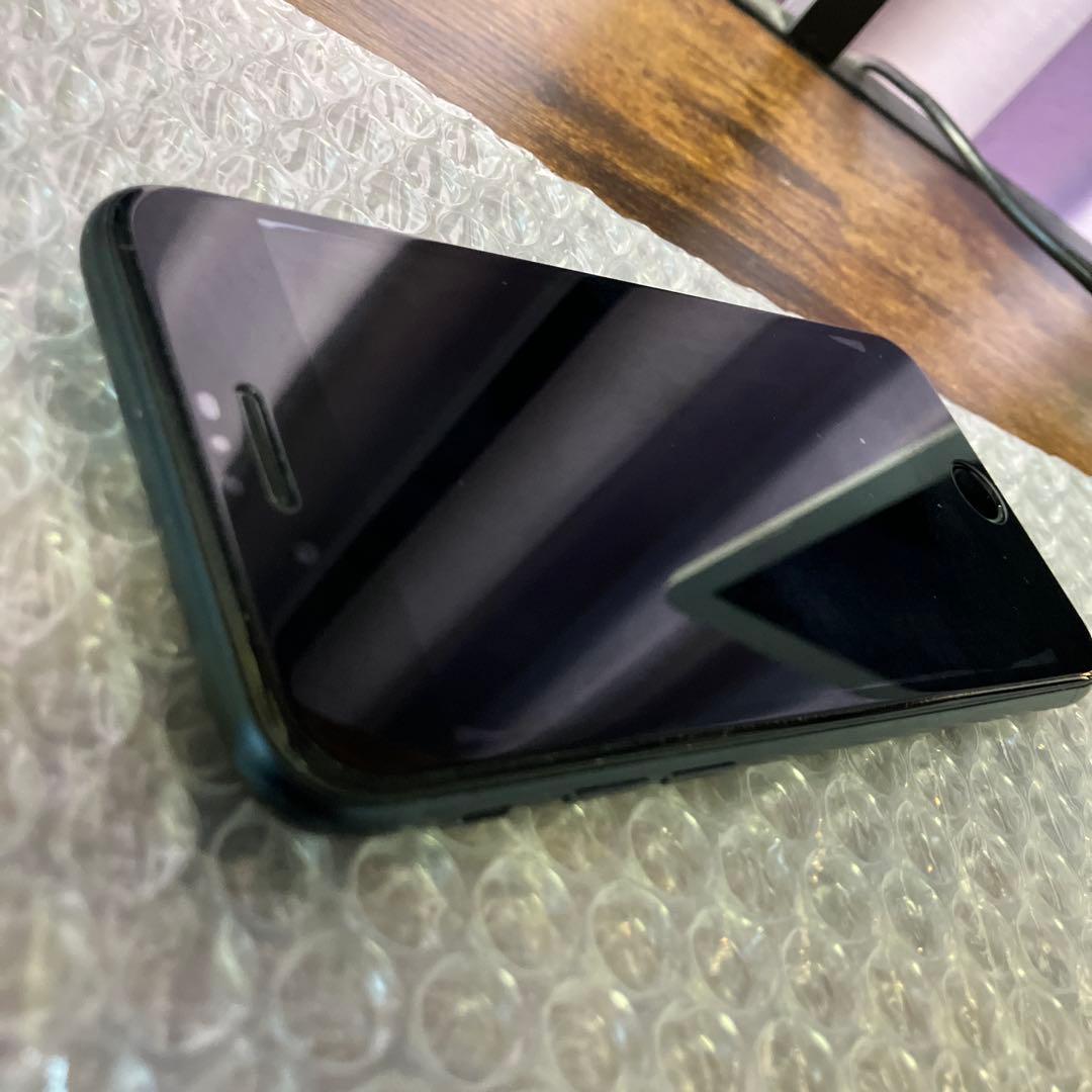 iPhone SE 第3世代　SIMフリー　SE3 MMYC3J/A