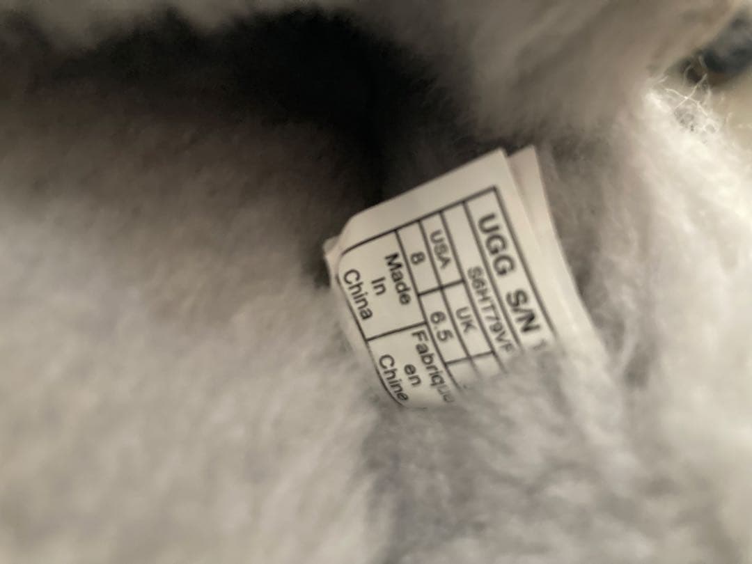 えりこ UGG グレー ストーン付き モカシン 39