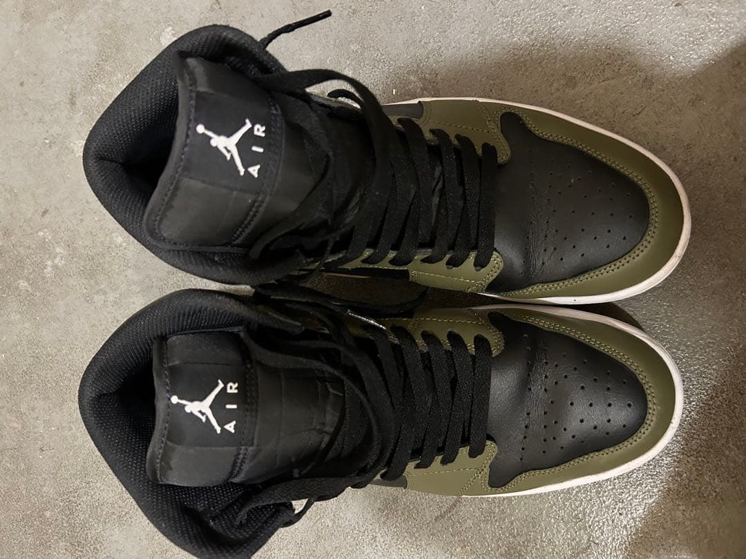 Nike Air Jordan 1 ブラック/オリーブ