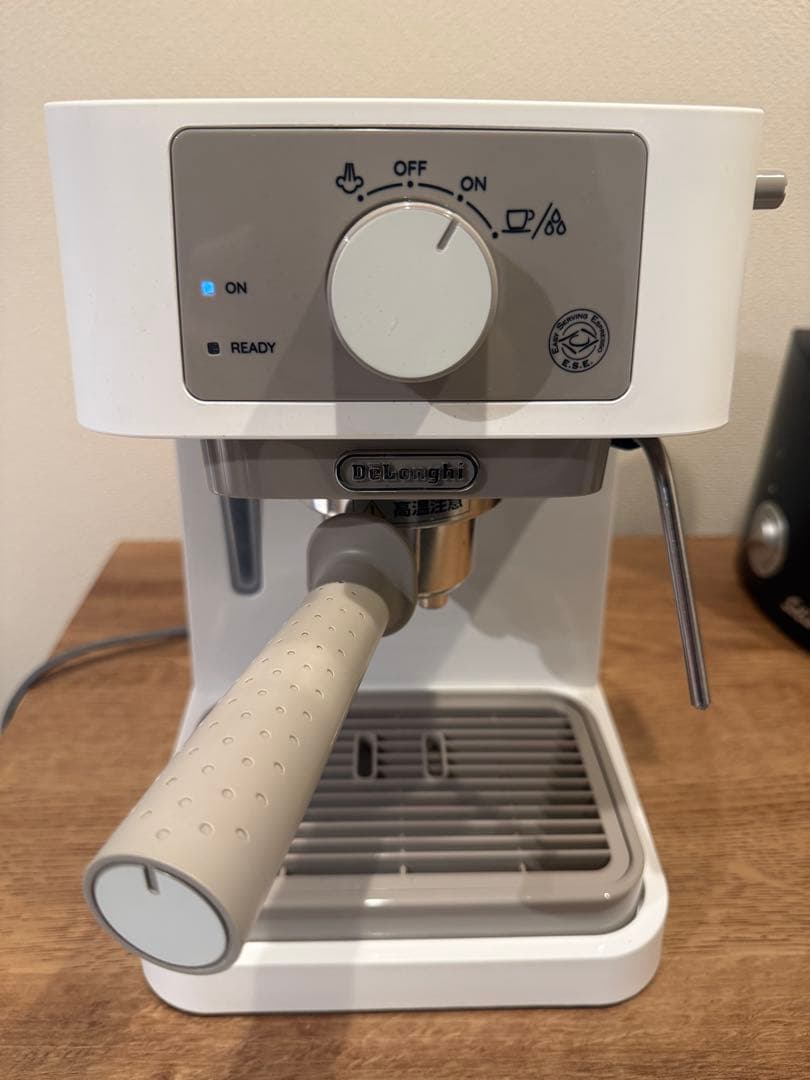 De'Longhi エスプレッソメーカー スティローザ EC235J-W