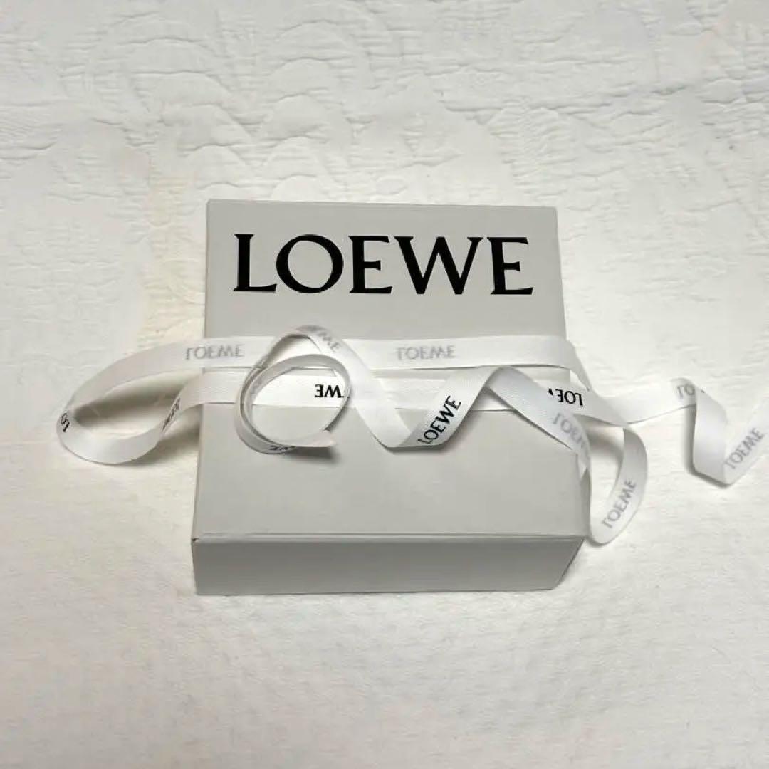 ロエベLOEWEクラフテッドワールド展限定ハンドタオル1枚パームツリー柄