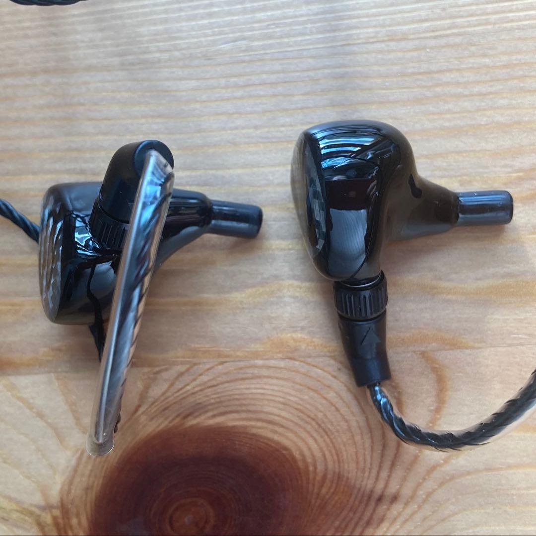 【美品】JH Audio ROXANNE シルバーカーボン 動作確認済 12BA