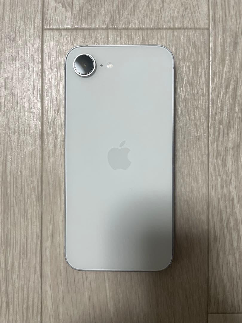 【ジャンク】iPhone 16e アメリカ版 SIMロック有 128GB 白
