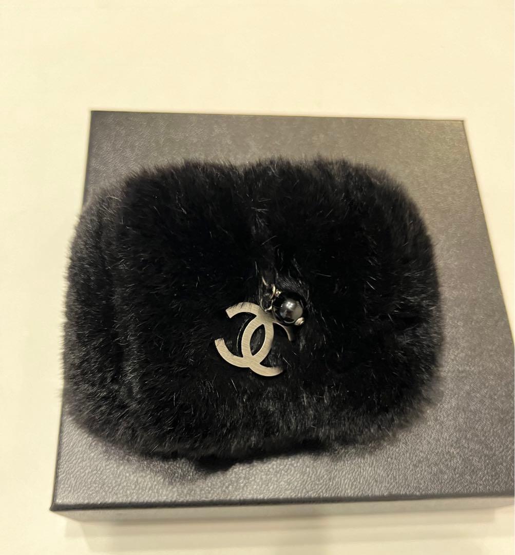 極美品☆シャネル ココマーク ファー　バングル ブレスレット ココチャーム付