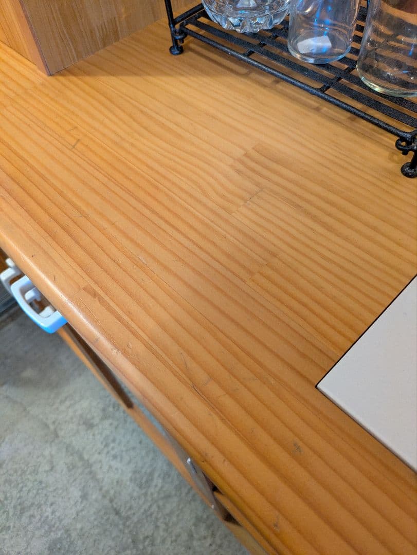 モモナチュラル 木製食器棚 ガラスドア付き タイル天板 廃盤品