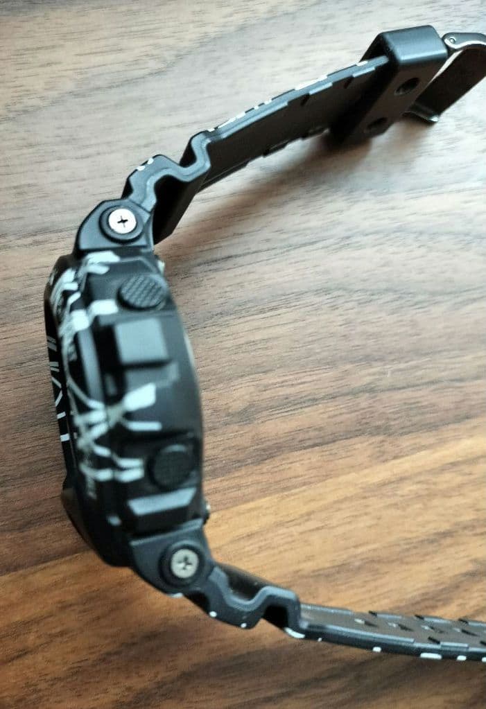 G-SHOCK FUTURA フューチュラ GD-X6900FTR-1JR