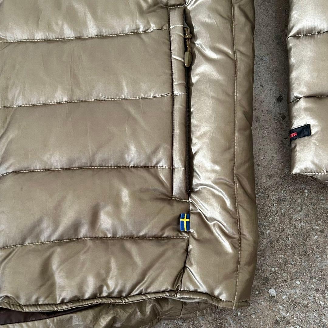 FJALL RAVEN フェールラーベン ダウンジャケット　サイズ　収納袋付　M