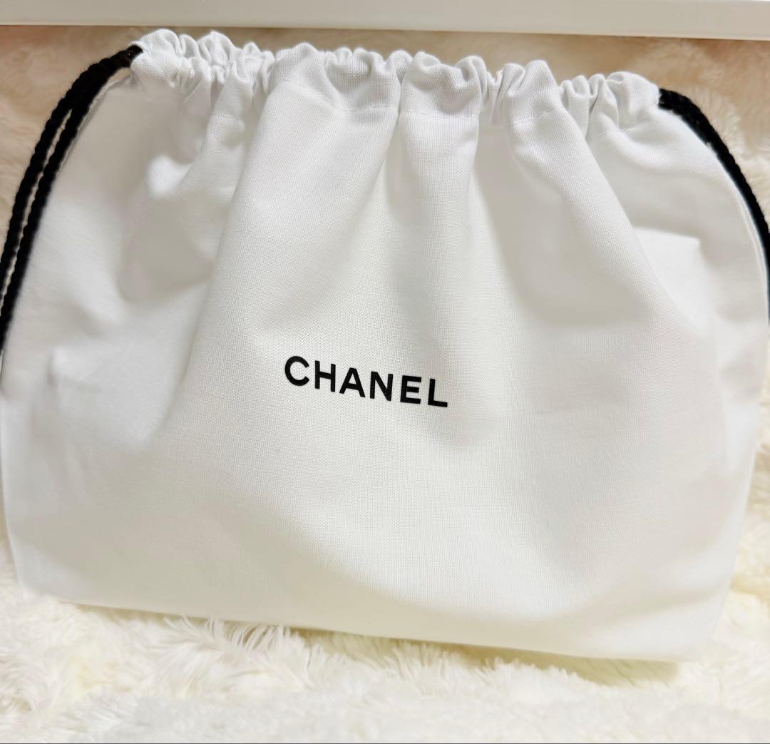 CHANEL 黒 レザー 財布 コンパクト ノベルティ