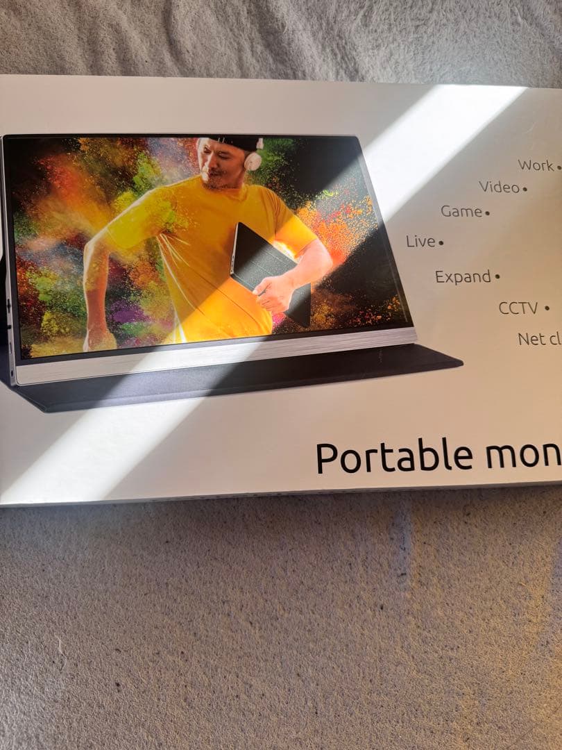 Acouto A15 Pro 15.6インチ 4K モバイルモニター 本体