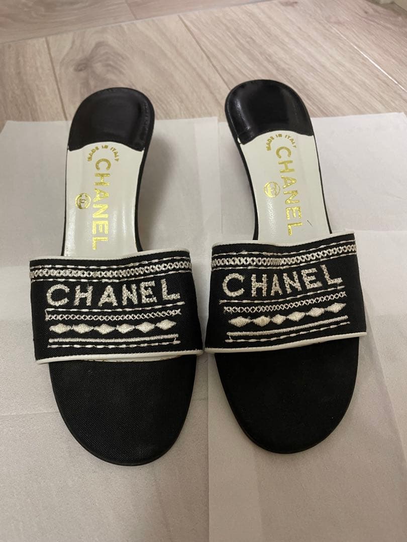 CHANEL ブラック サンダル 37