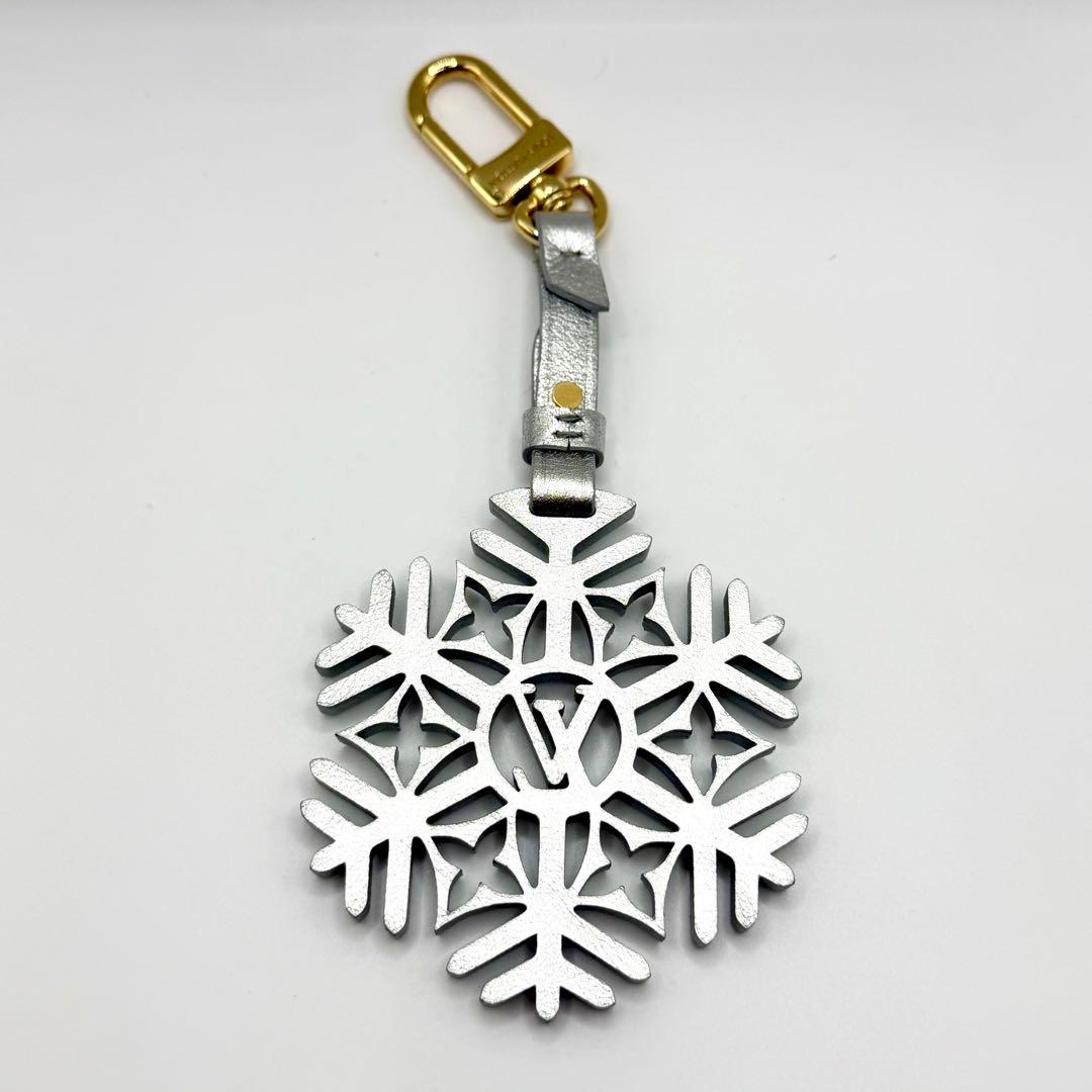 未使用級 ルイヴィトン バッグチャーム 日本限定 レア スノーフレーク 雪 結晶