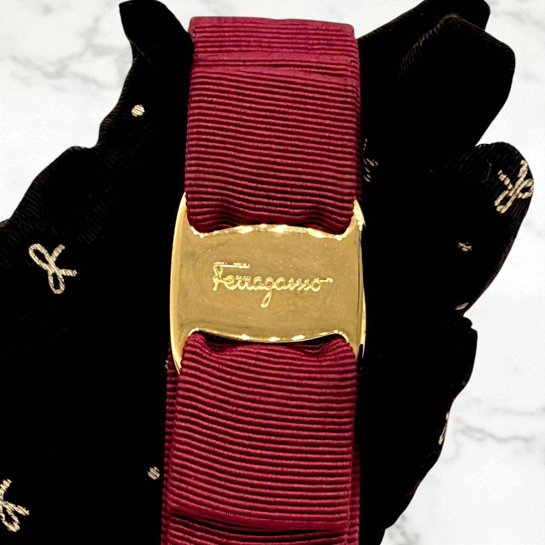 【美品】サルヴァトーレフェラガモ ヴァラリボン バレッタ　レッド　フェラガモ