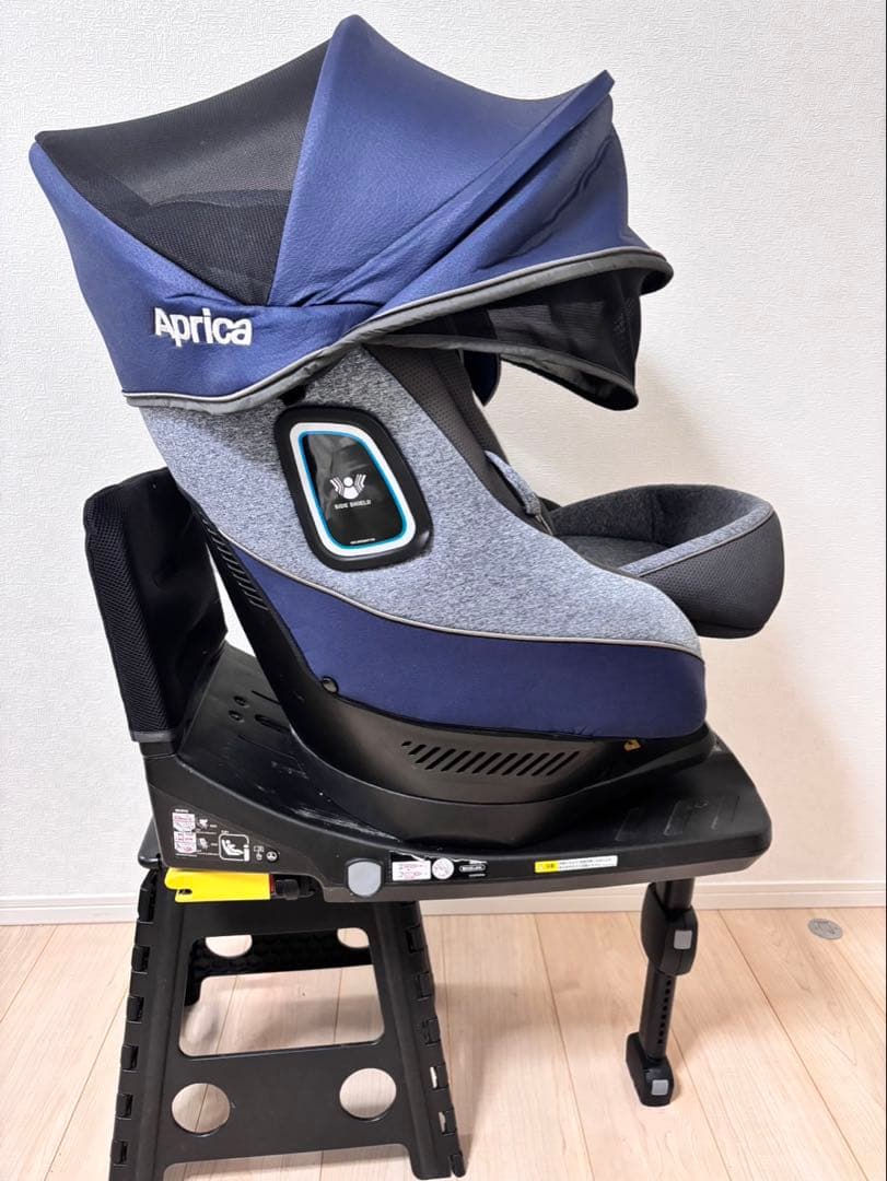 ※最終値下げ　美品　アップリカ　クルリラプラス 360°セーフティ　ISOFIX