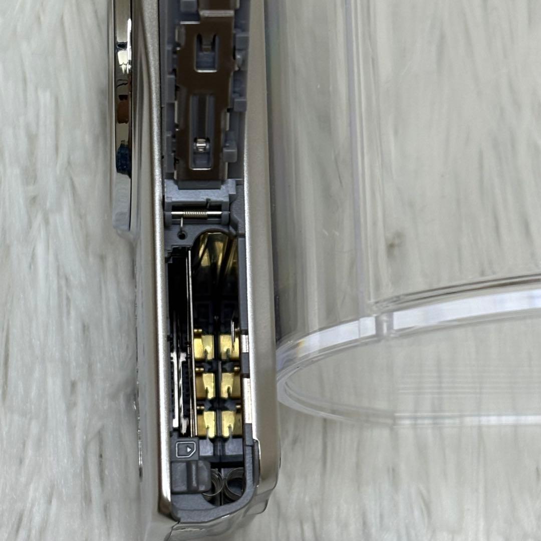 美品　CASIO カメラ　EX-Z770 充電器　箱　シルバー　コンデジ　動作品