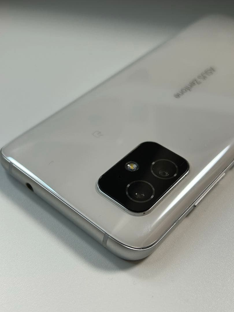 K*o様 ASUS Zenfone8 本体　128Ｇ SIMフリー ホワイト
