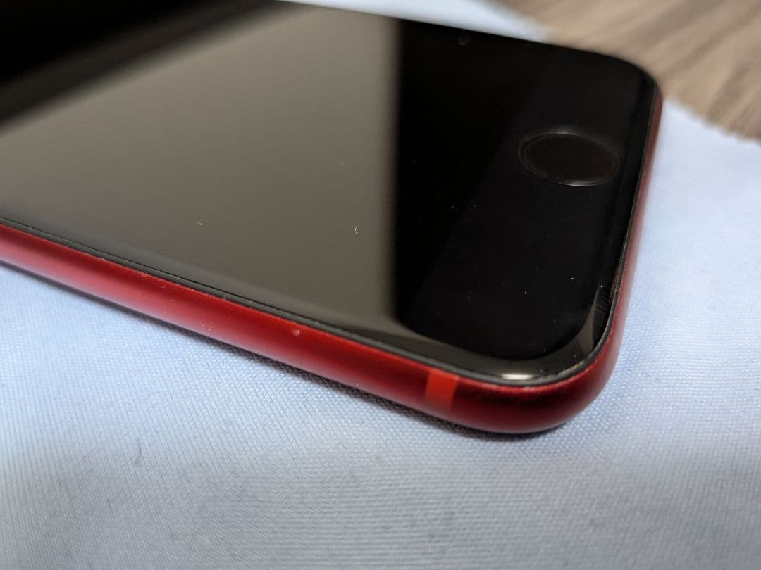 iPhone SE (第3世代) RED　本体のみ