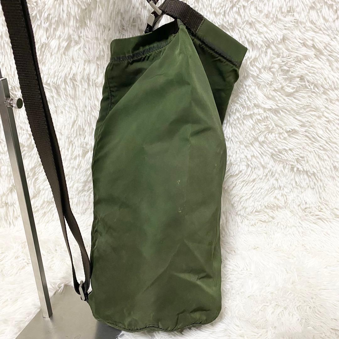 PRADA プラダ 三角ロゴ ドラム型 ショルダーバッグ ボンサック カーキ系