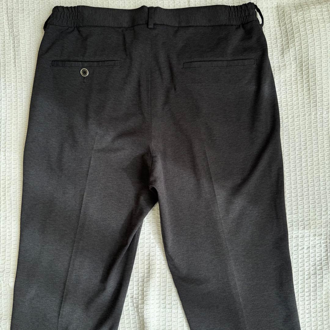 新品未使用　アウール　チャコールパンツ　L