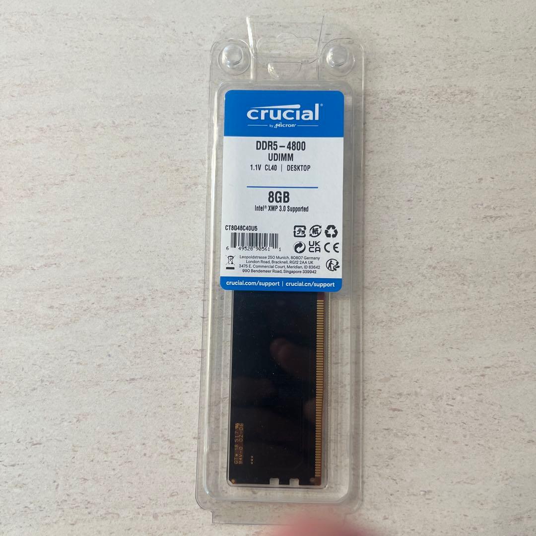 crucial DDR5-4800 UDIMM 8GB メモリー