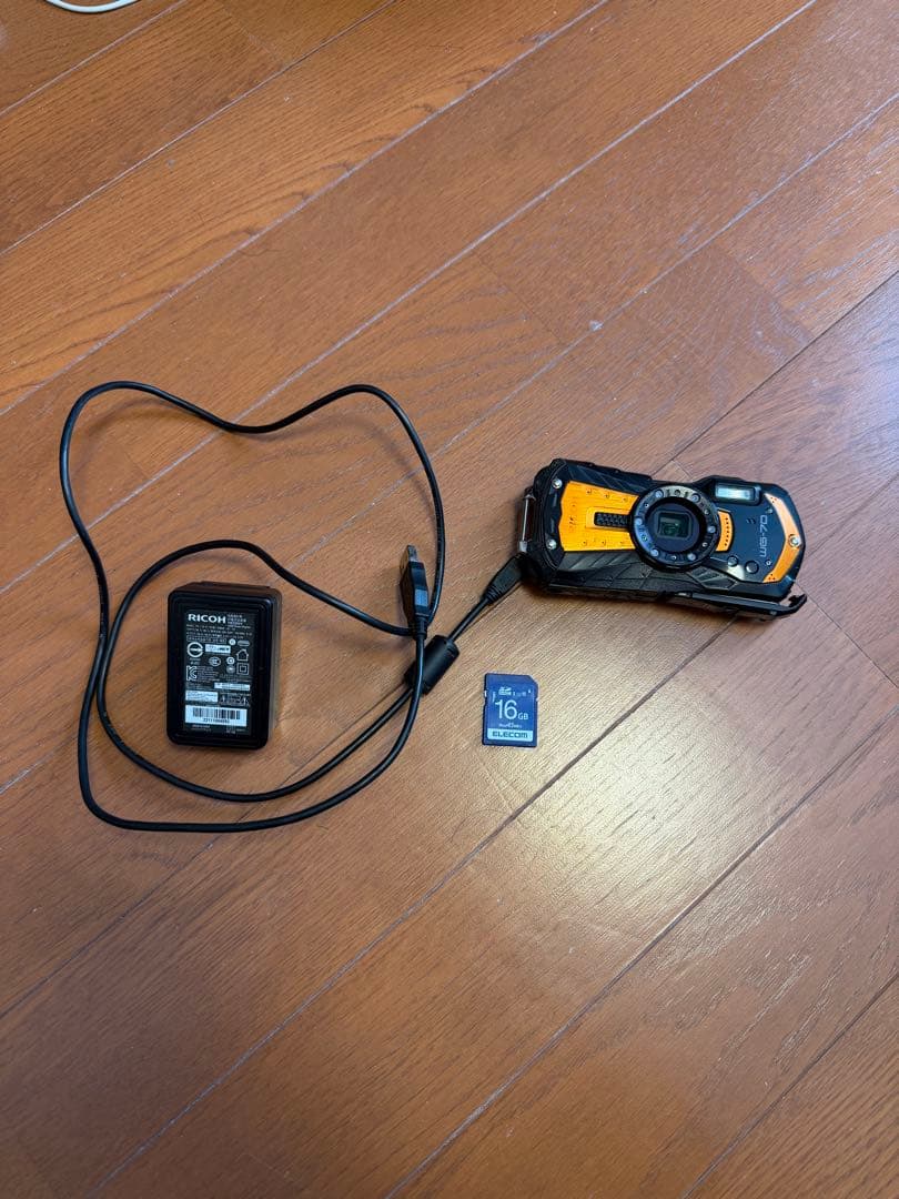 RICOH WG-70 メモリー16GBデジタルカメラ