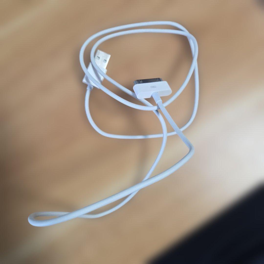 iPod Classic 160GB 音声のみ動作未確認 非純正ケーブル付