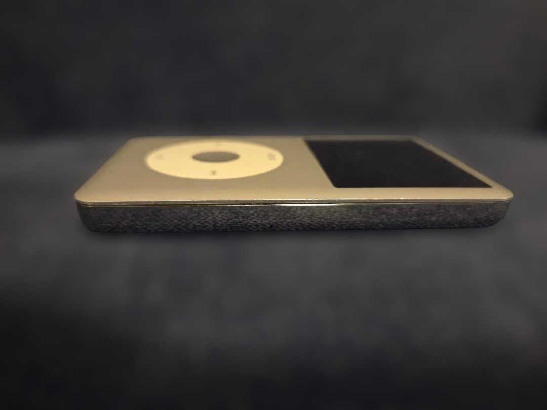 iPod Classic 160GB 音声のみ動作未確認 非純正ケーブル付