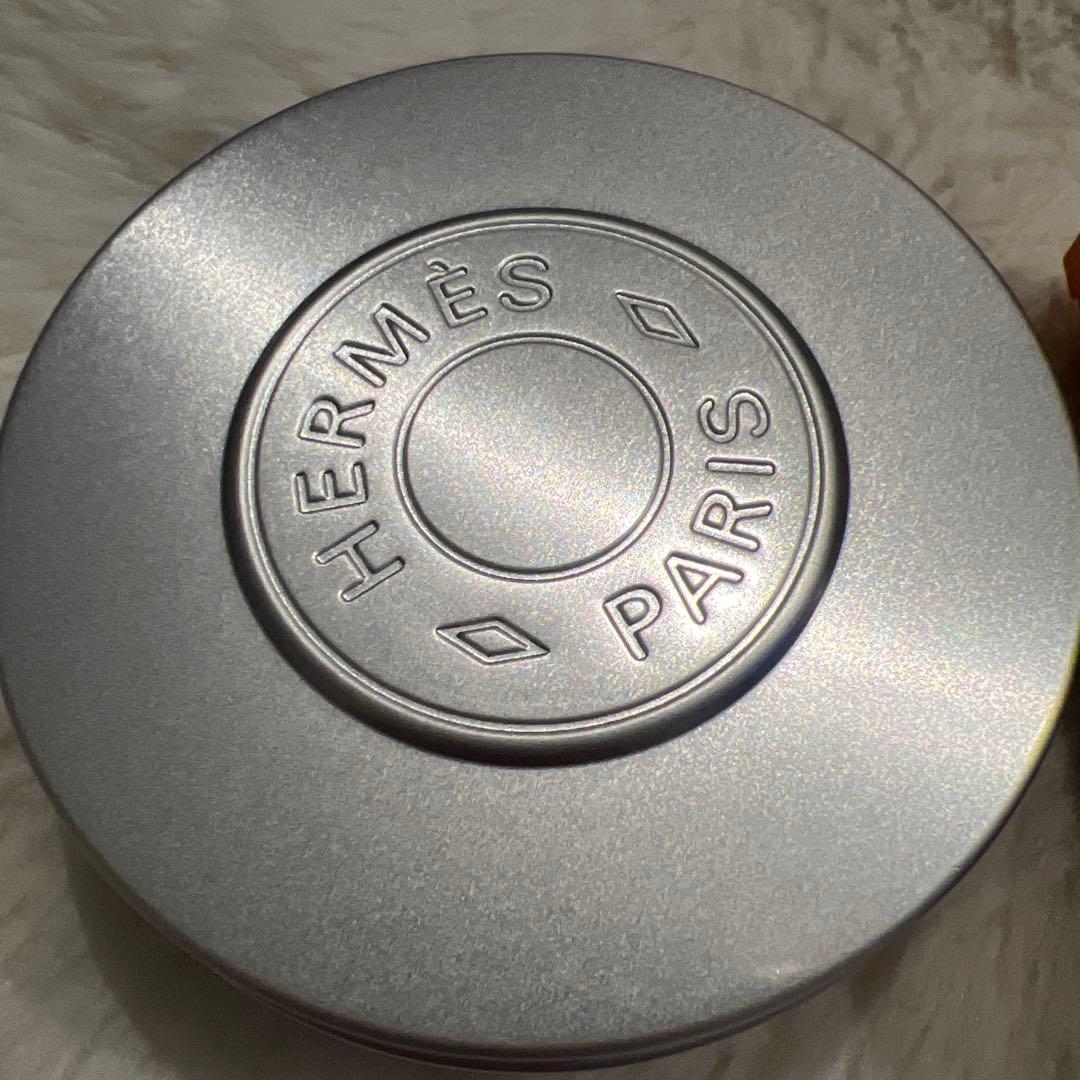 【新品未使用】HERMÈS ボディクリーム シルバー缶入り