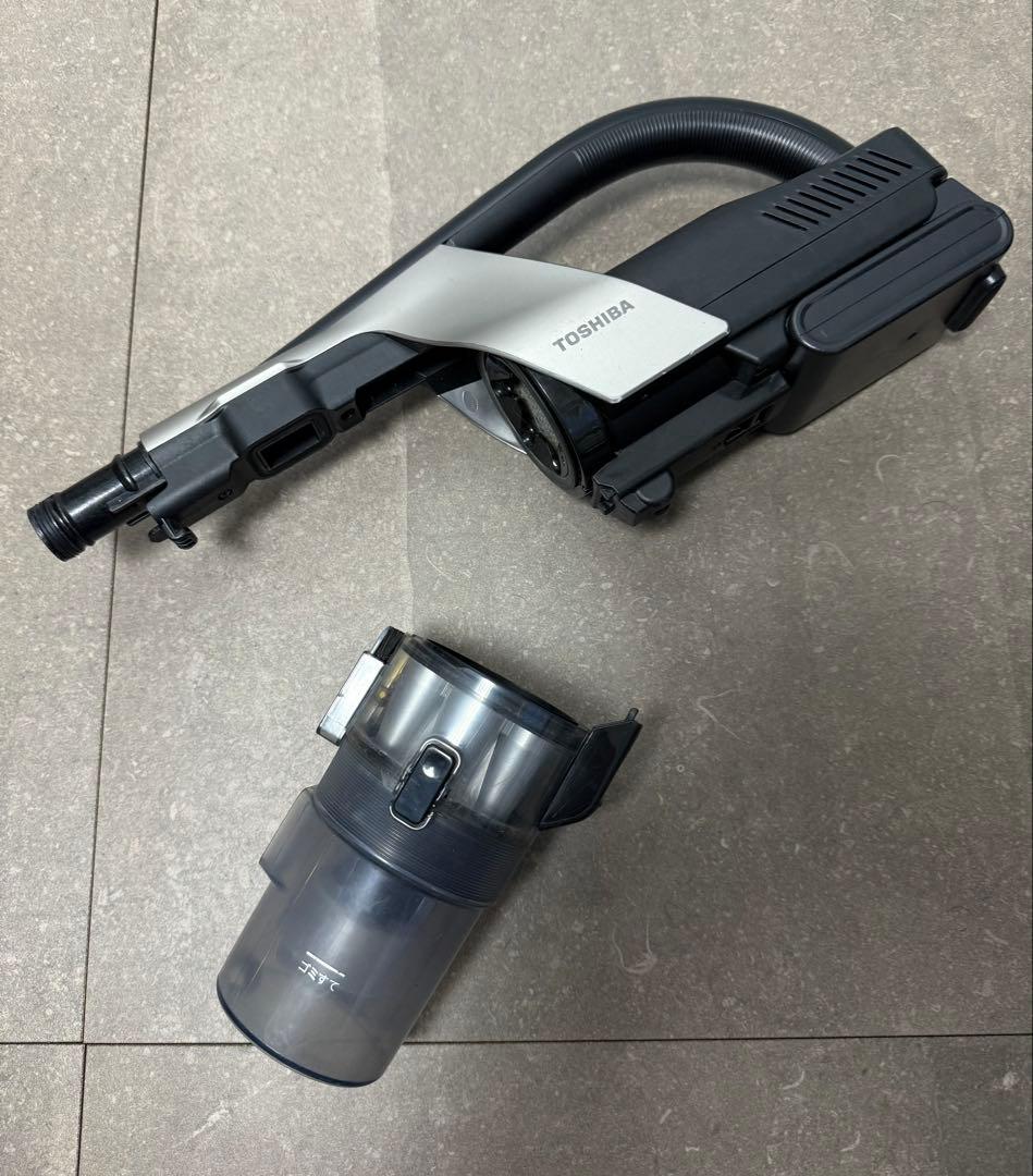 東芝◇コードレスクリーナー トルネオV◇シャイニーシルバー
