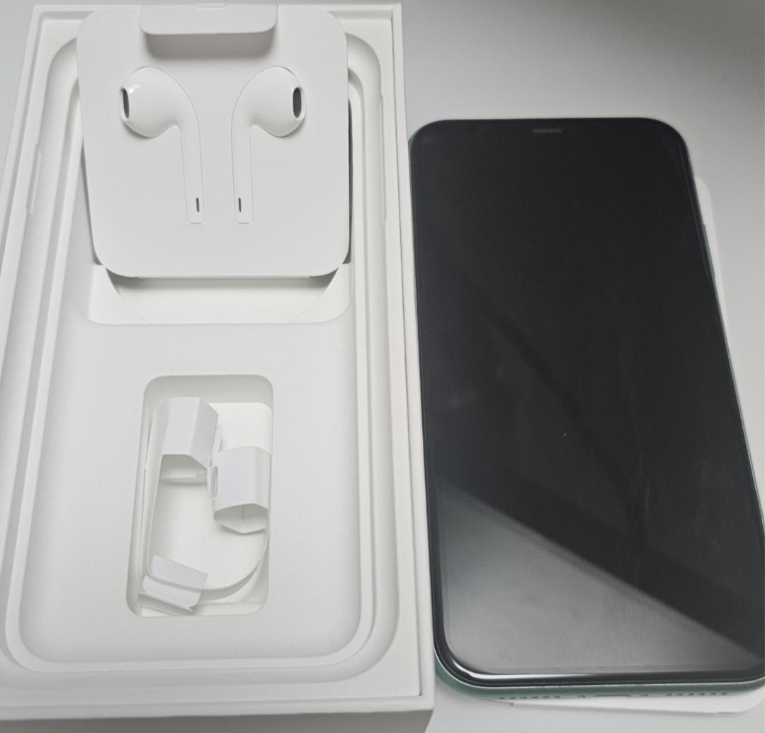 iphone11 グリーン 64GB　割れなし