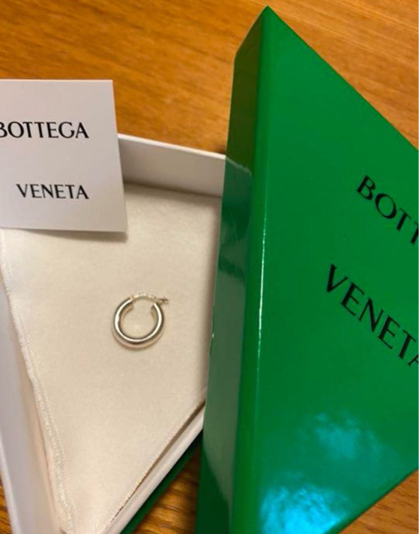 Bottega Veneta フープ　シルバー ピアス片耳