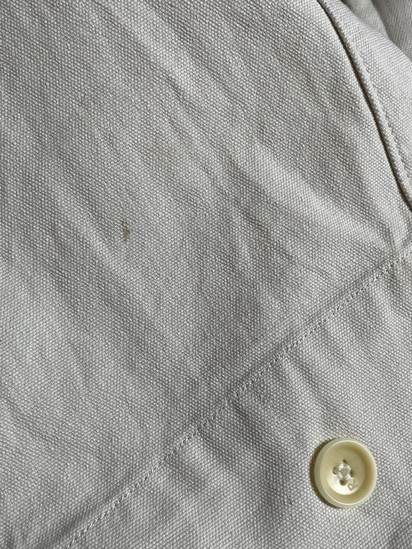 薄いグレーかかった白　カバーオール ジッパー付き