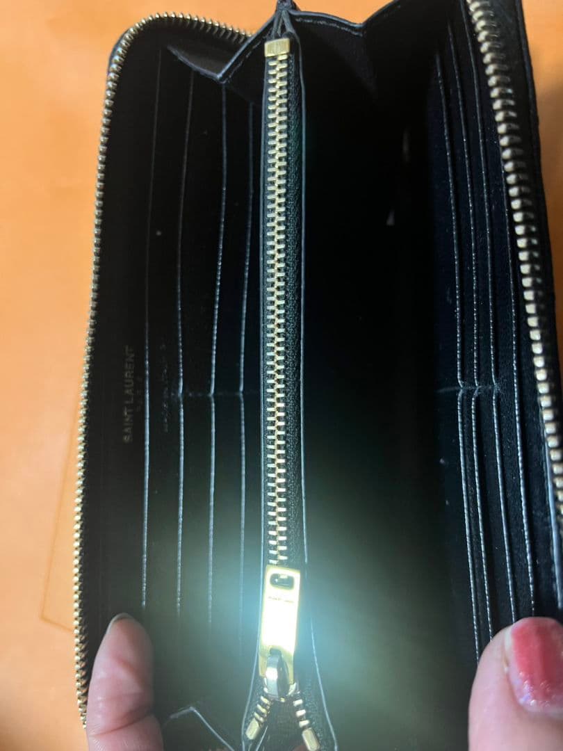 YSL 黒 キルティング 長財布