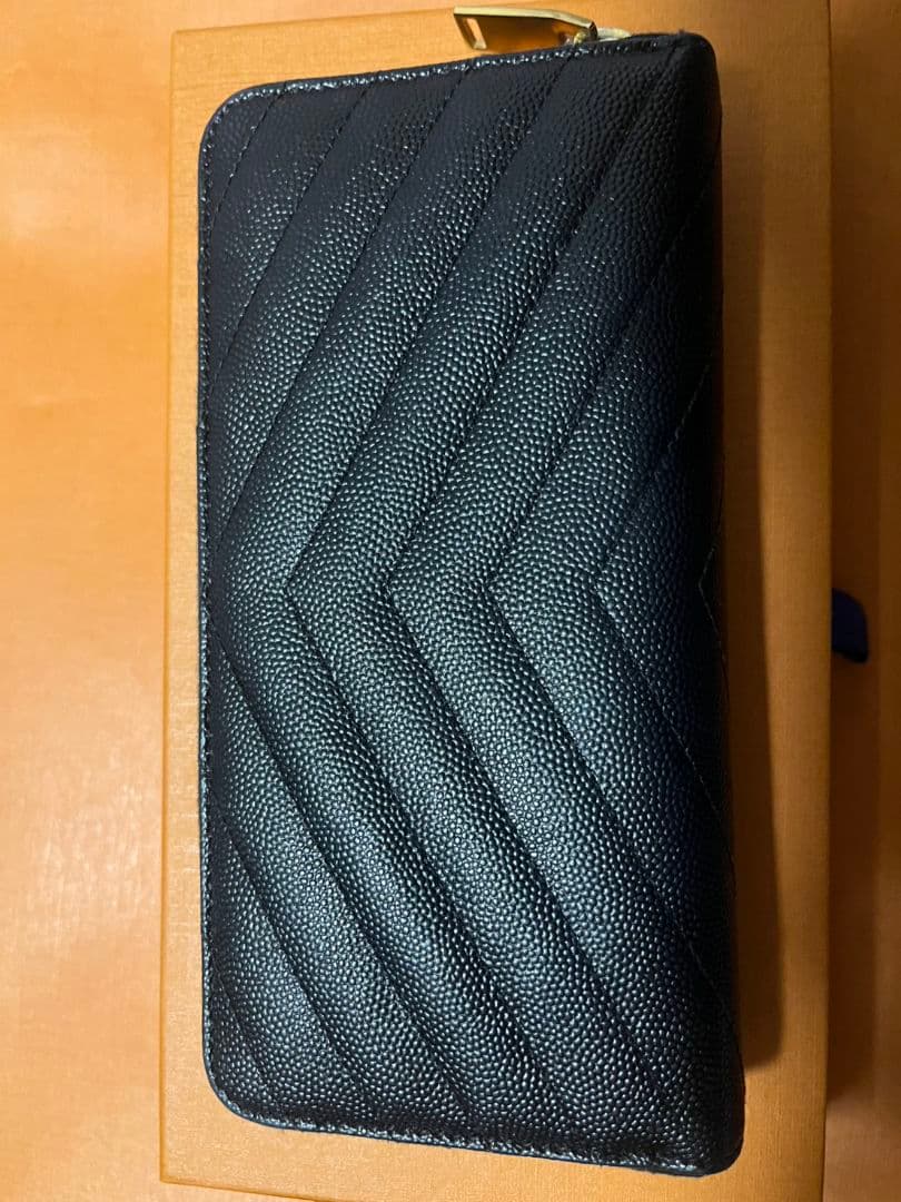 YSL 黒 キルティング 長財布