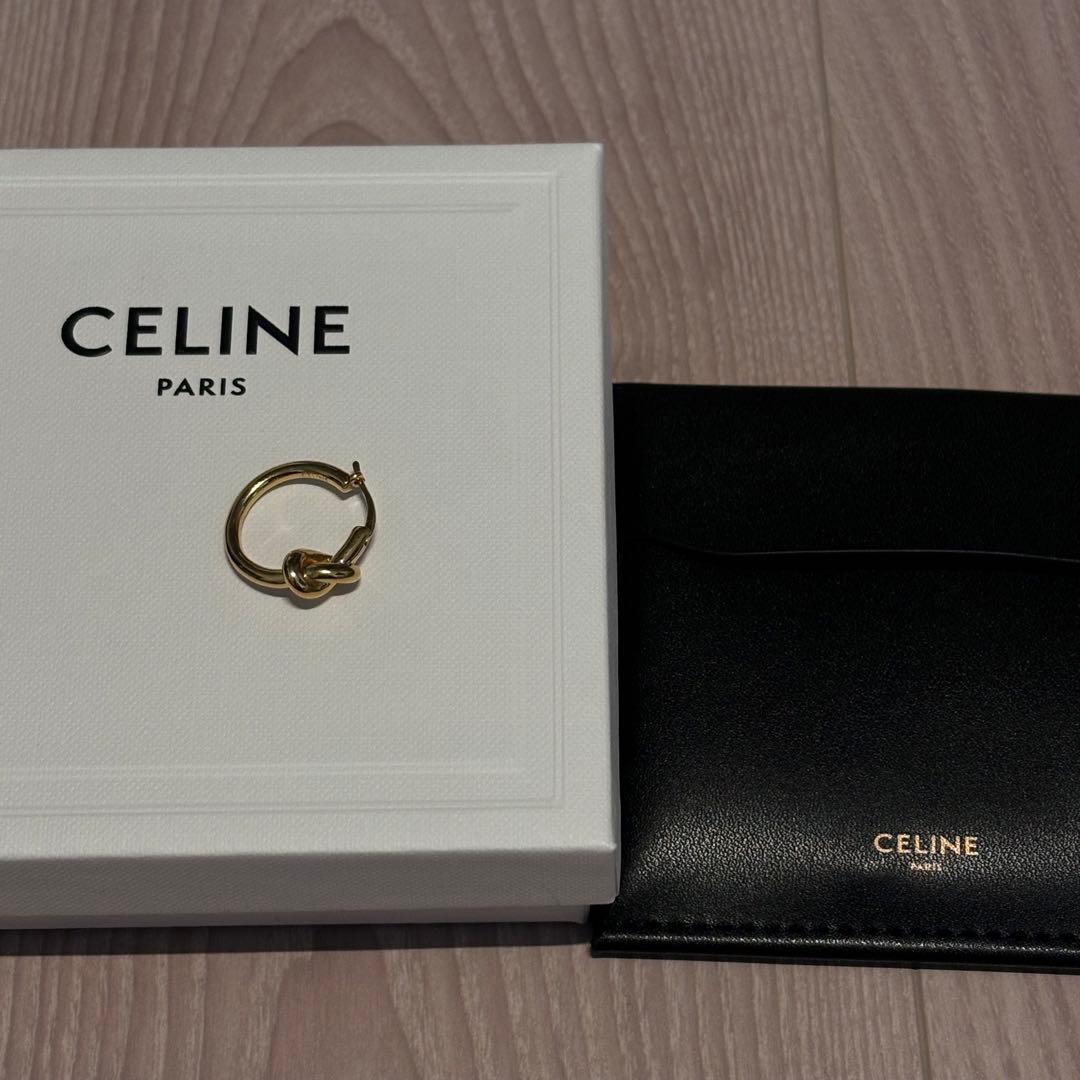 【片耳のみ】CELINE ノットフープピアス　ゴールド