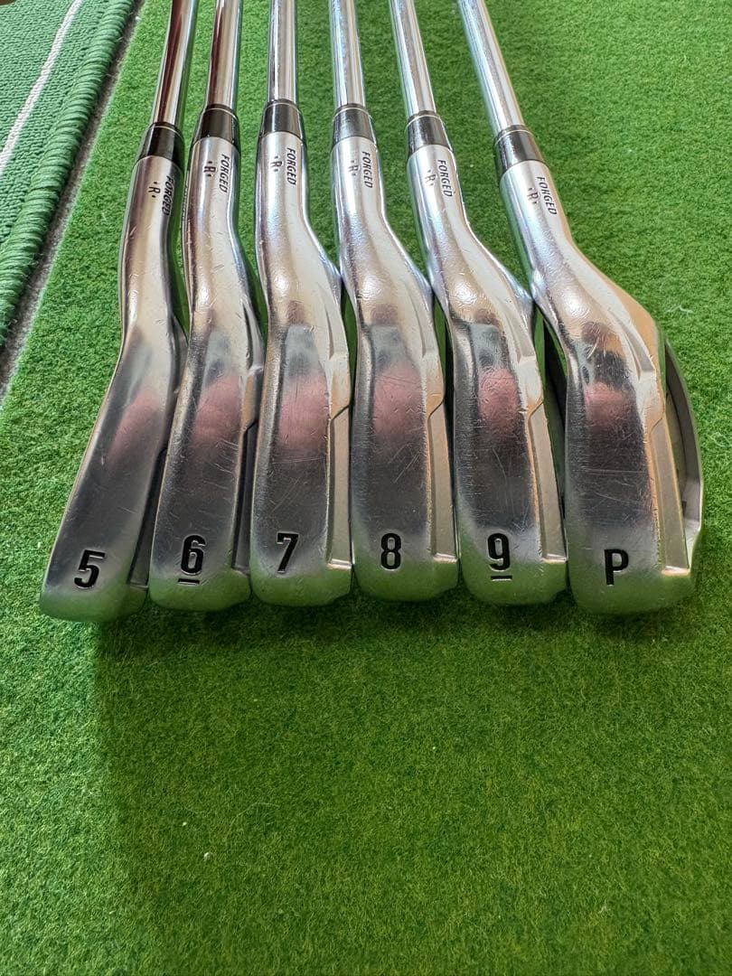 キャロウェイ LEGACYアイアン #5〜P